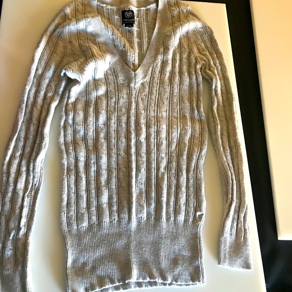 American Eagle sweater